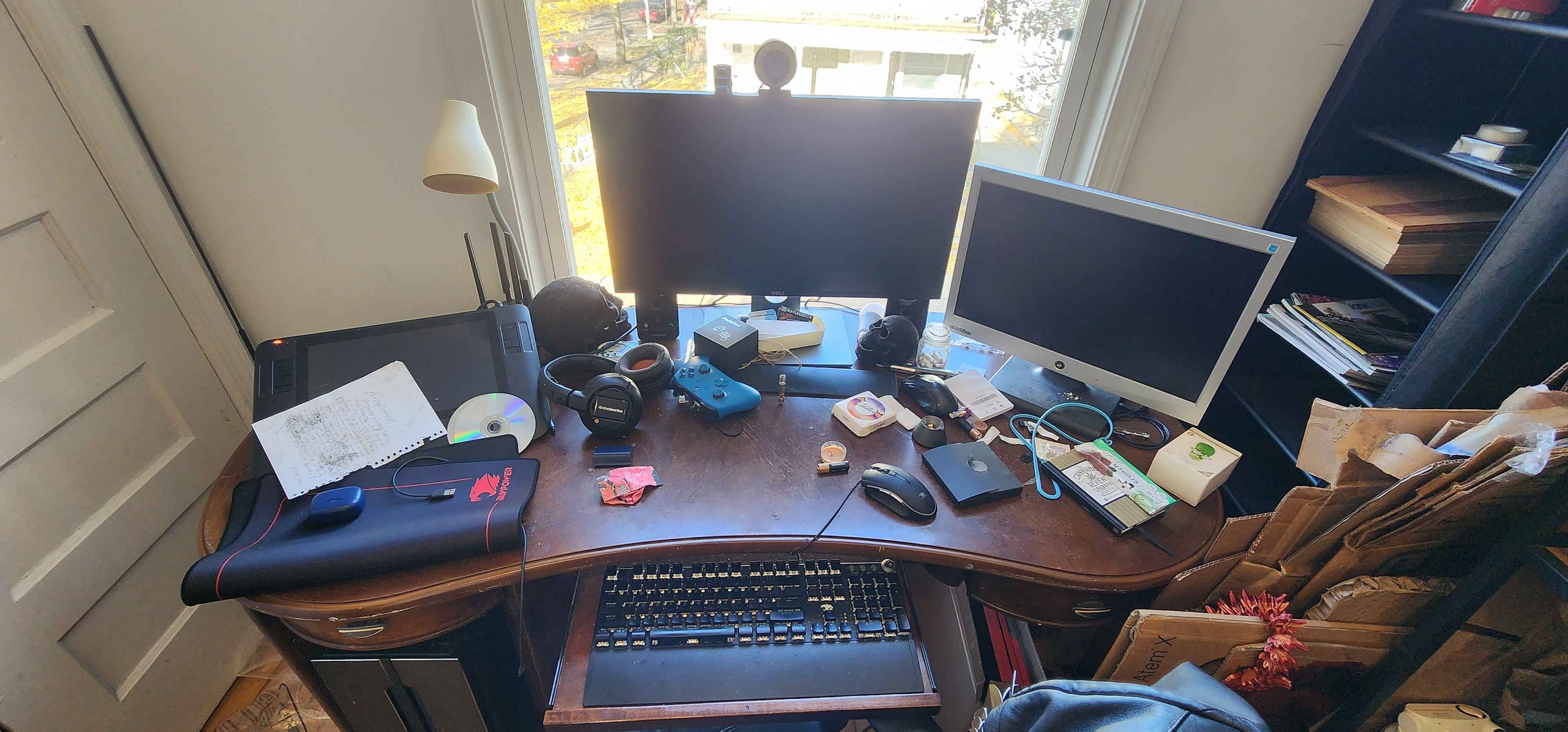 jsrs desk.jpg